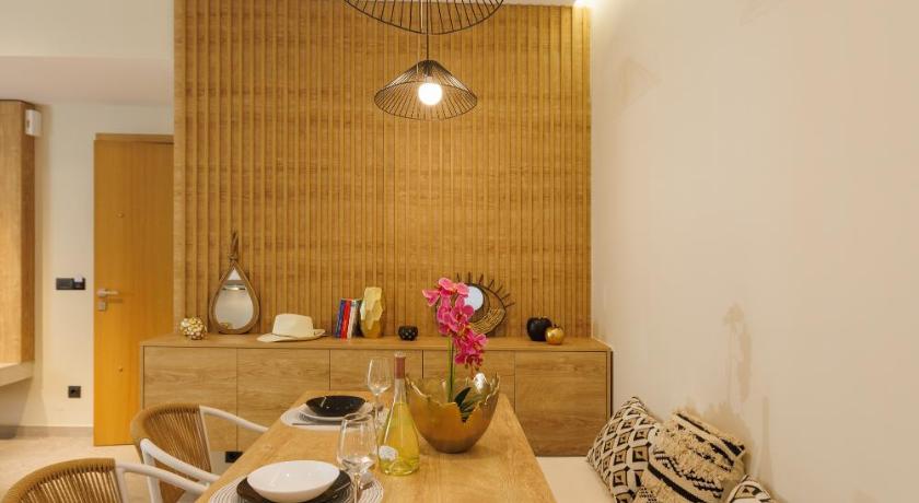 Hersonissos Beach Front Suites - image 30