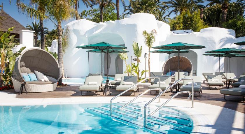 The Oasis by Don Carlos Resort