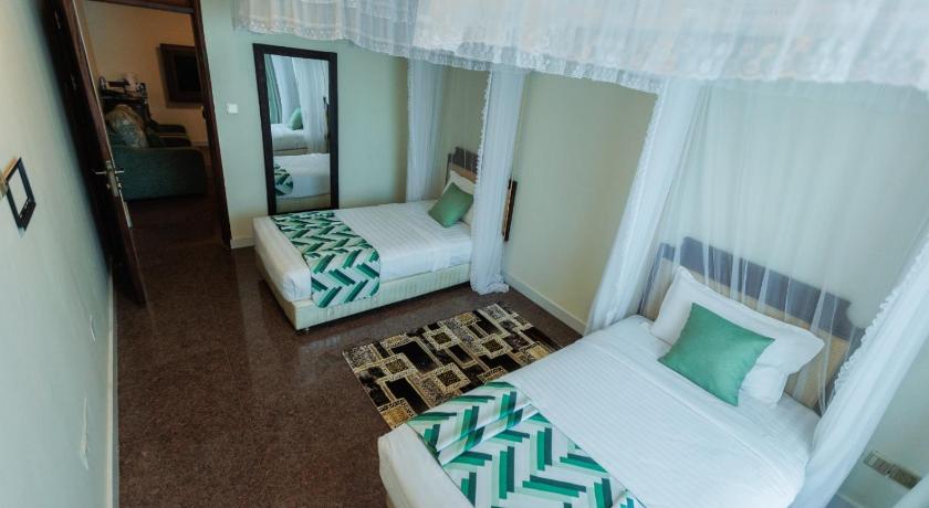 รูปของห้องพักเตียงแฝด มีหน้าต่าง (Twin Room with Window) 9