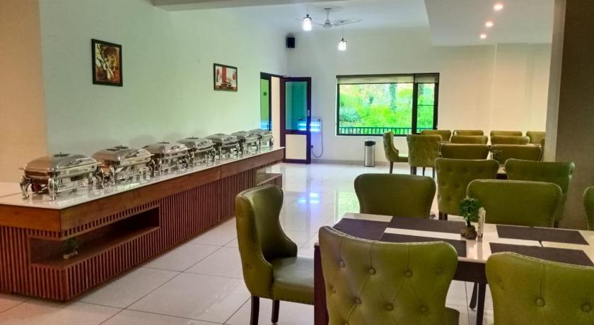 Pineland Chalets And Resort - image 29