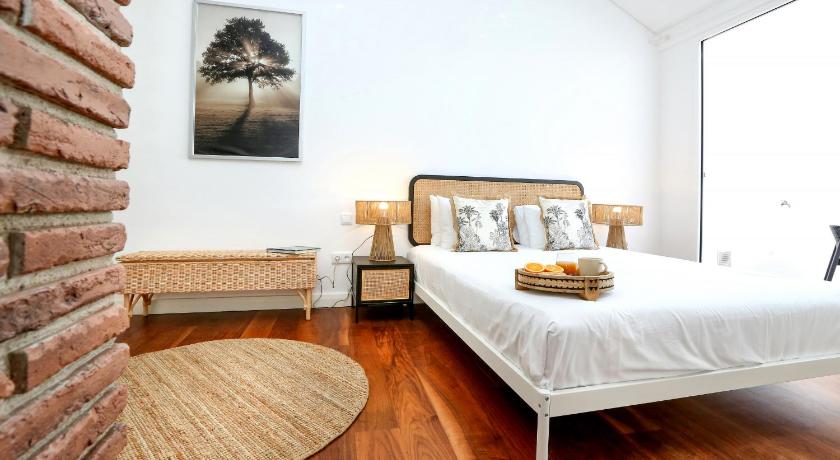 GREEN FARO, MODERN DUPLEX with A BLISS TERRACE