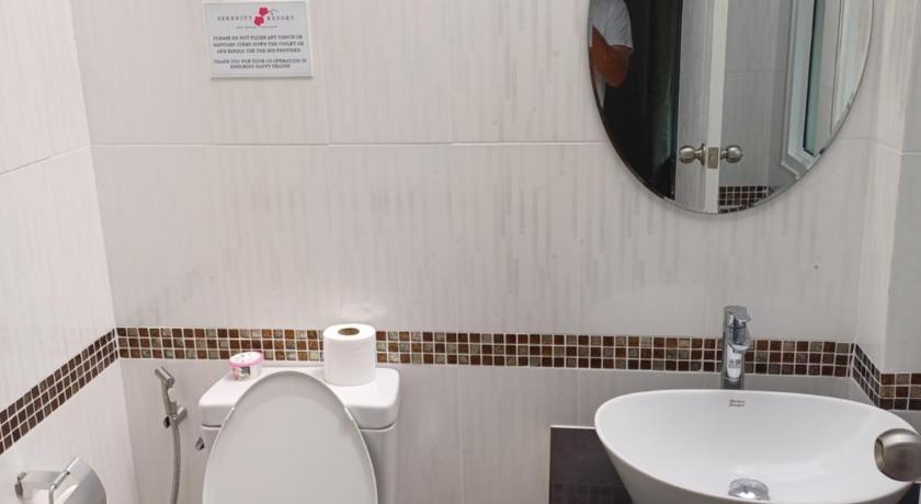 Image of Deluxe Bungalow with Balcony and Sea View 10