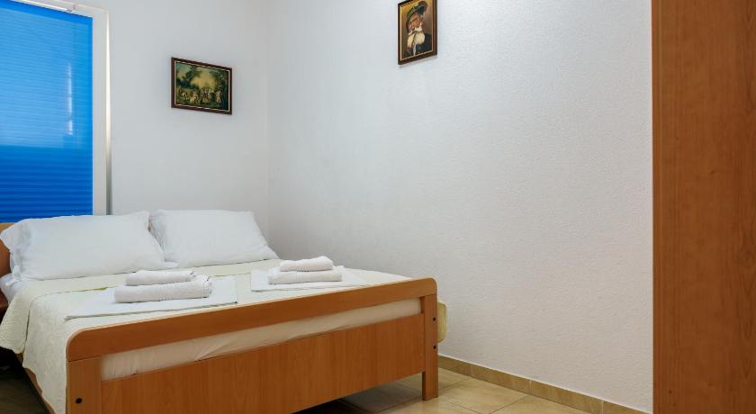 Sea view Apartment for 24 people - family - image 19
