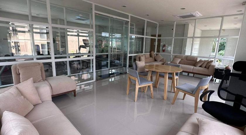 2 Bedroom and 1 Bedroom Apartments with Private Pool and Gym - image 36