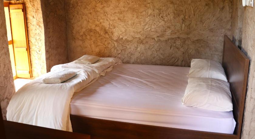 Image of Double Room with Private Bathroom 4