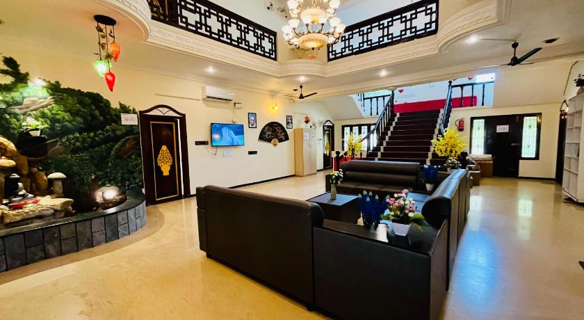 Bluemoon Bungalow - image 2