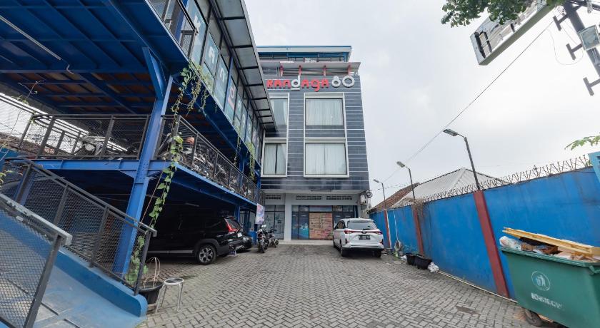 RedDoorz @ Kandaga 80 near Stadium Arcamanik – Bandung, ID