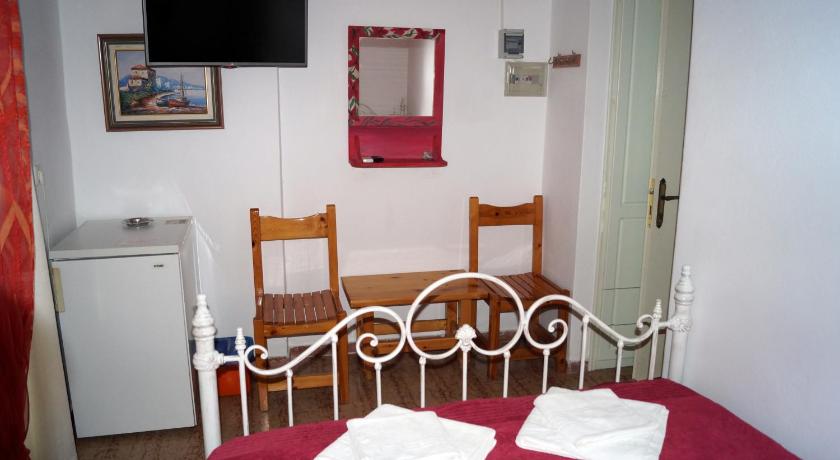 Image of Double Room with Shared Kitchen 14