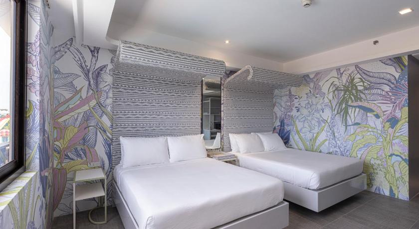 Image of Superior Plus Room 4