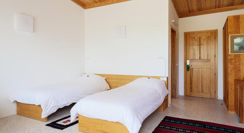 Slika sobe Dvokrevetna soba Comfort s bračnim krevetom i balkonom (Comfort Double Room with Balcony) 10