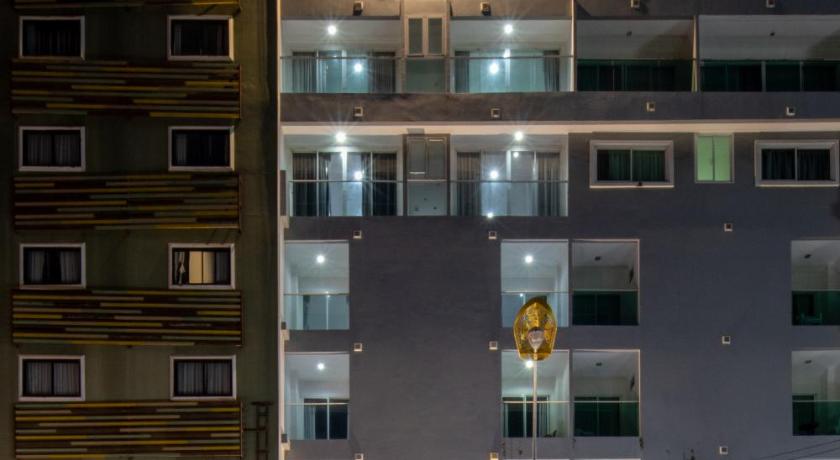 Patong Diamond Hotel - image 5