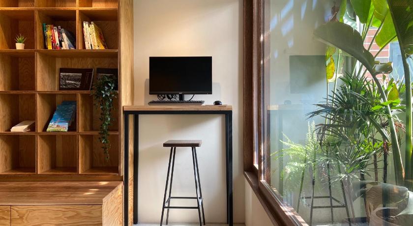 Image of Economy Single Room - Non-Smoking 5