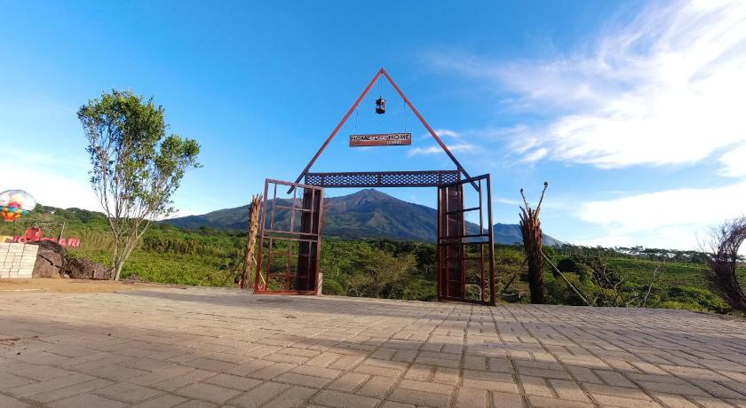 Rollaas Hotel and Resort - image 25