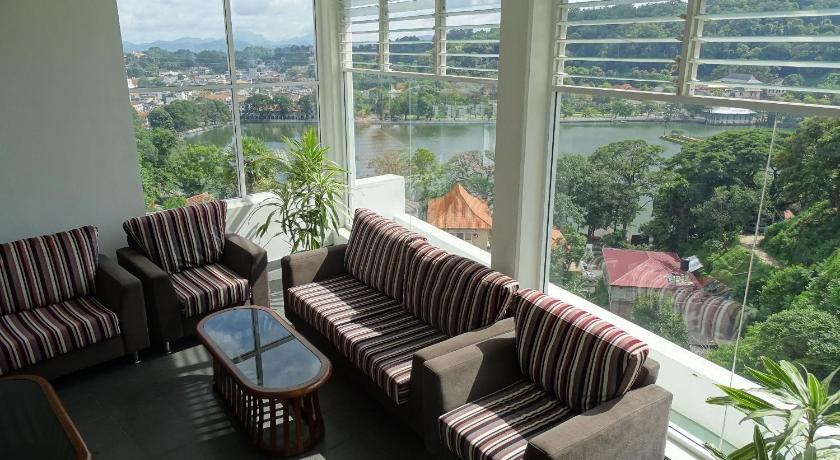 Image of Deluxe Double or Twin Room 3