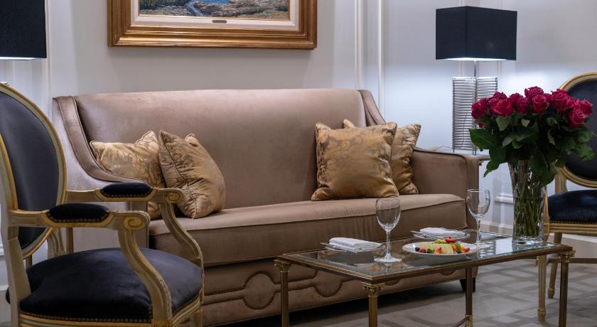 รูปของห้องเอ็กเซ็กคูทีฟสวีทเเบบหนี่งห้องนอน (Executive One-Bedroom Suite) 4