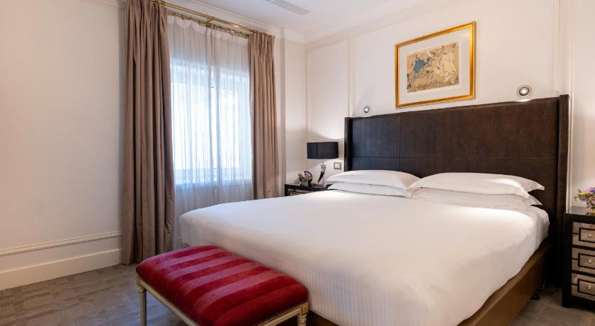 รูปของห้องเอ็กเซ็กคูทีฟสวีทเเบบหนี่งห้องนอน (Executive One-Bedroom Suite) 8