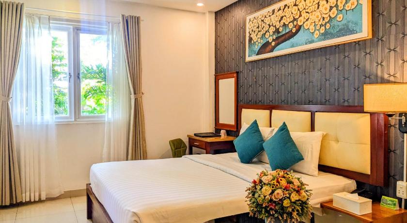 Image of Deluxe Double Room With Window 9