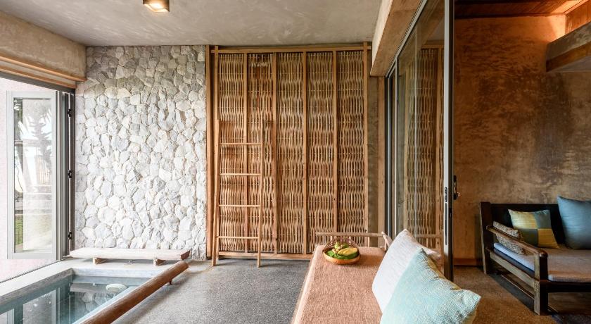 Image of Beachfront Suites with Plunge Pool 10
