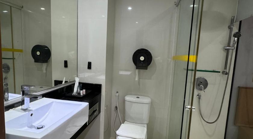Image of Economy King Room without Window 2