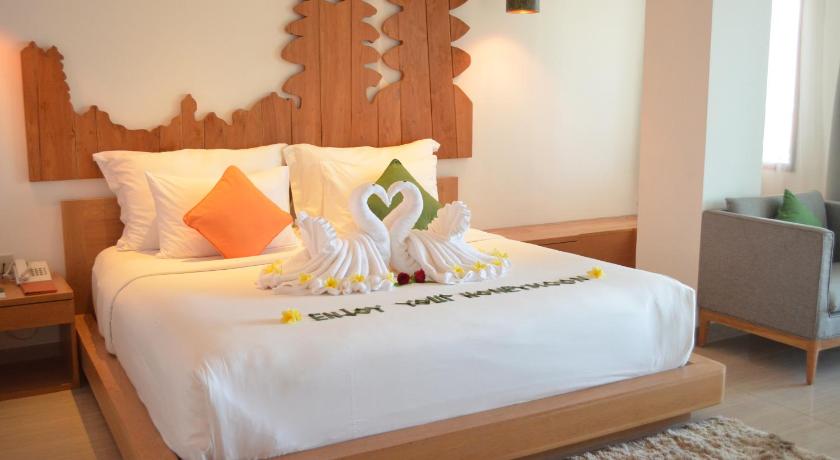 Image of Oceanfront Suite 5