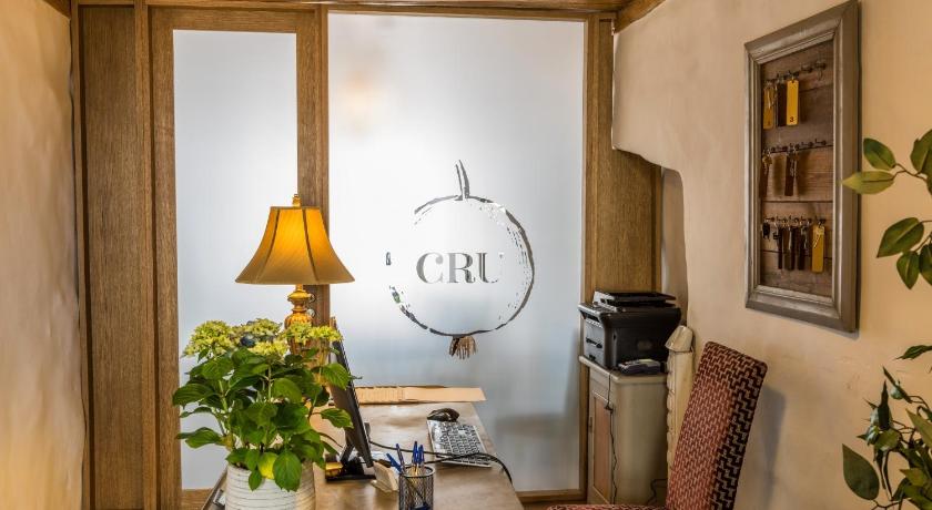 CRU Hotel photo