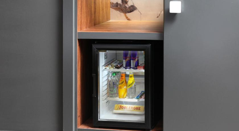 SECOND HOTEL - image 11