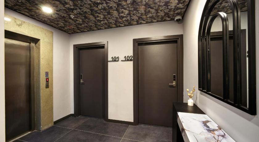SECOND HOTEL - image 6