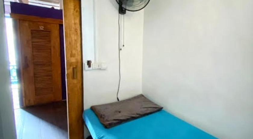 Image of Small Single Room 0