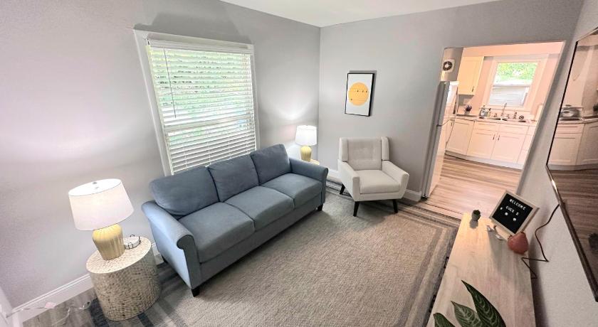Duplex Hideaway in Saint Charles MO
