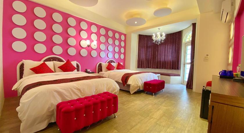 Image of Deluxe Suite 4