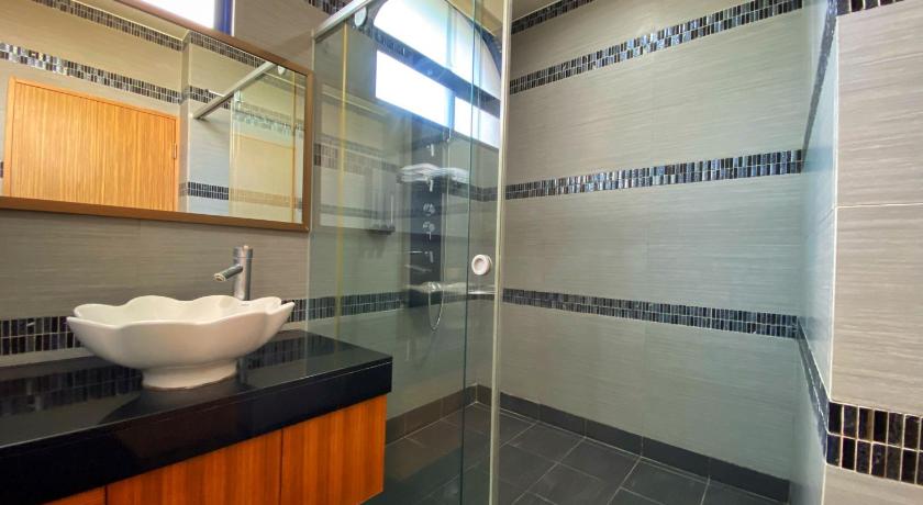 Image of Classic Quadruple Room 8