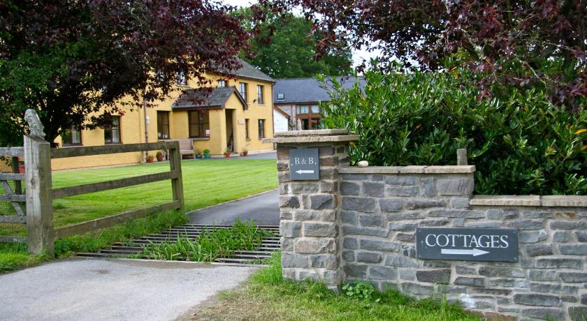 Pwllgwilym Holiday Cottages and B&B photo