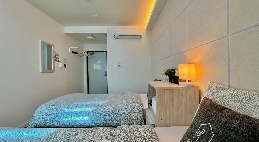 ソウル Seoul Grand ﻿Hostel EWHA Univ. 2つ星 ホテル プール