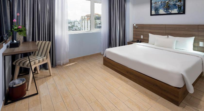 Image of Premium Deluxe Twin City View 1
