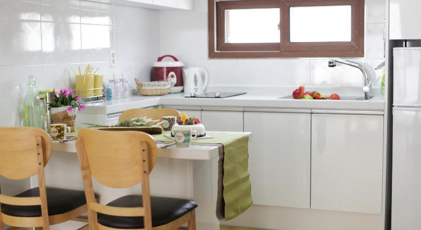 タミャン Damyang Meta Pension 4つ星 ゲストハウス レストラン