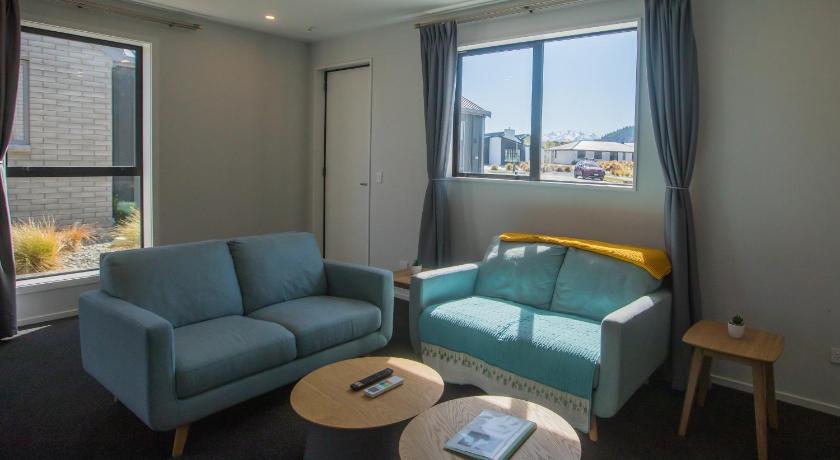 Image of Three-Bedroom Suite 8