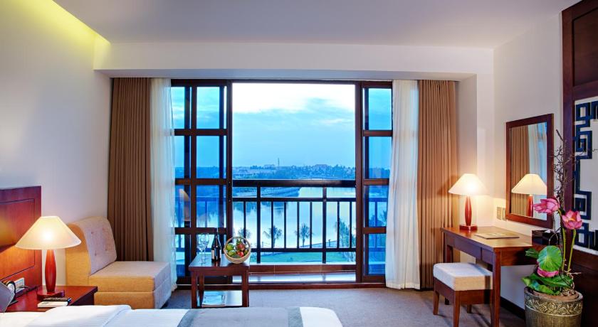 Image of Deluxe Twin Ocean View 1