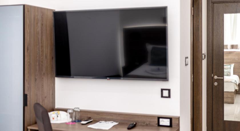 ベオグラード ForS Konak Apartments 4つ星 ゲストハウス プール