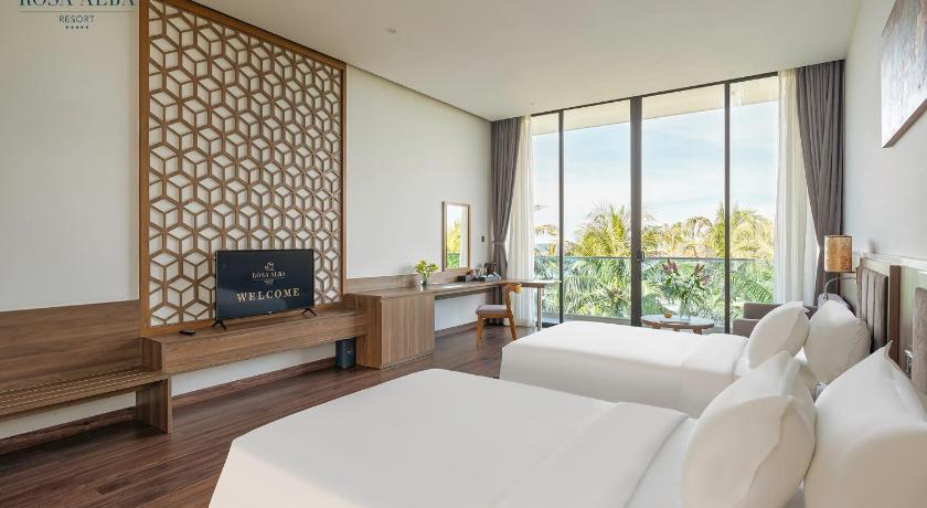 Image of Beach front Four-Bedroom Villa 5