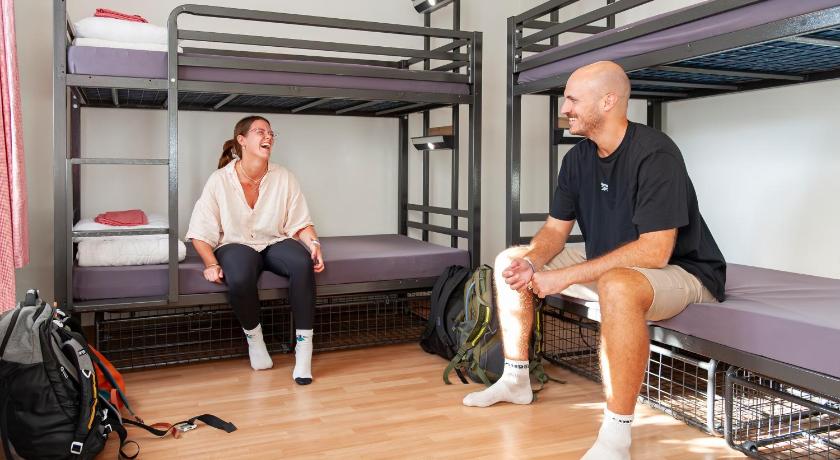 Фото: Bed in 6-bed Dorm 7