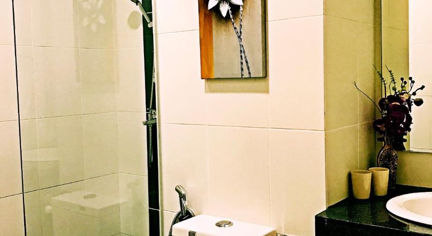 Image of Three-Bedroom Deluxe Apartment 2