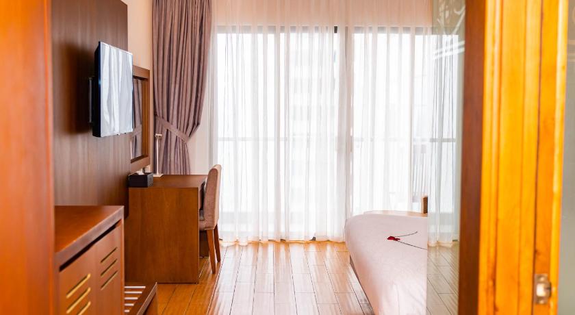 Image of Deluxe Double Bed 10
