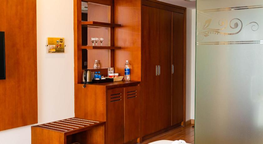 Image of Superior Twin bed 17