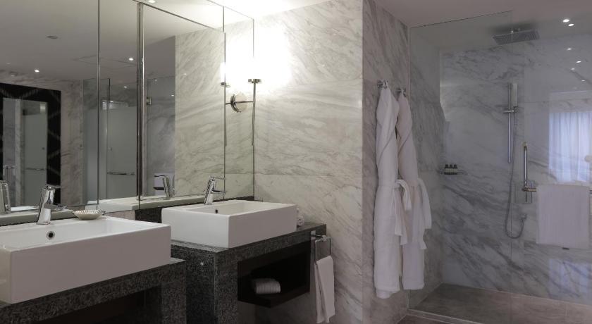 Image of Fairmont Gold Corner Suite 10