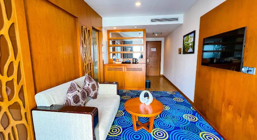 Image of 1 Bedroom Suite Balcony 15