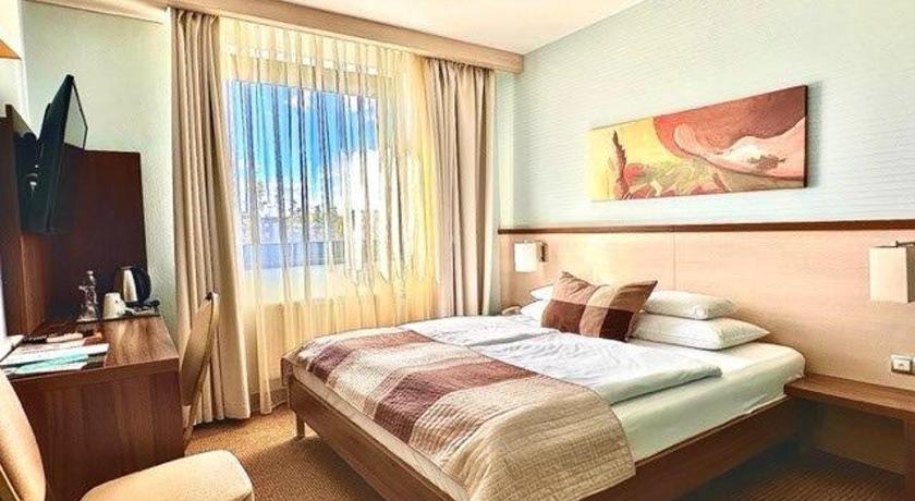Image of Standard Double Room 0