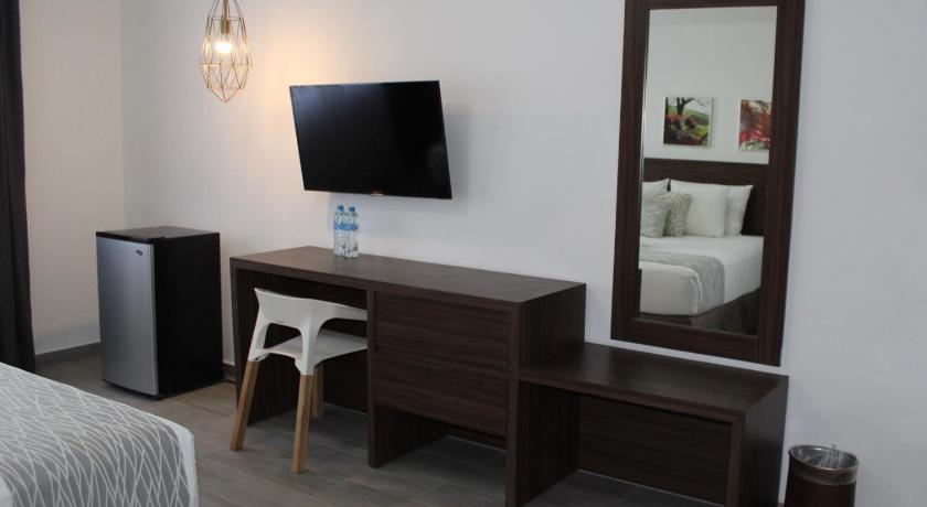 Image of King Suite With Spa Bath 7