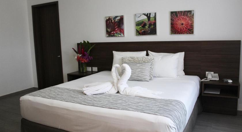 Image of King Suite With Spa Bath 5
