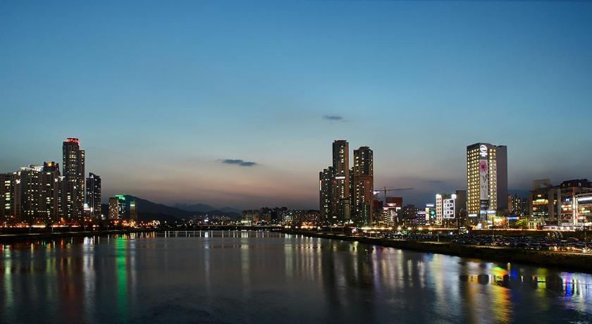 蔚山 hotel riverside 3星级 酒店 泳池