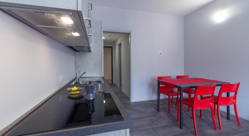 レッコ Papavero Apartment - Affitti Brevi Italia 2つ星 シングルルーム プール